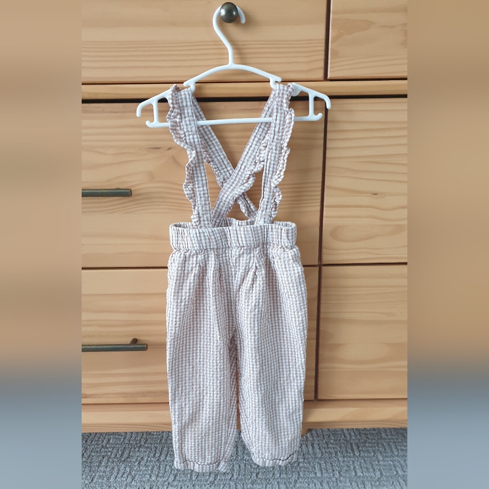 Reserved Kids Girl Overalls Pants Ruffle Straps. Retro Vibe. Size EU 86 /US 1.5T
